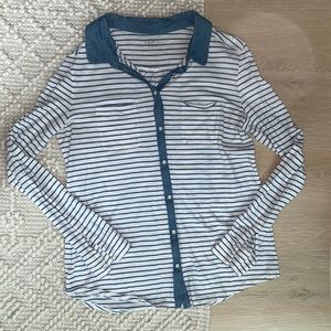 Button up Ann Taylor shirt